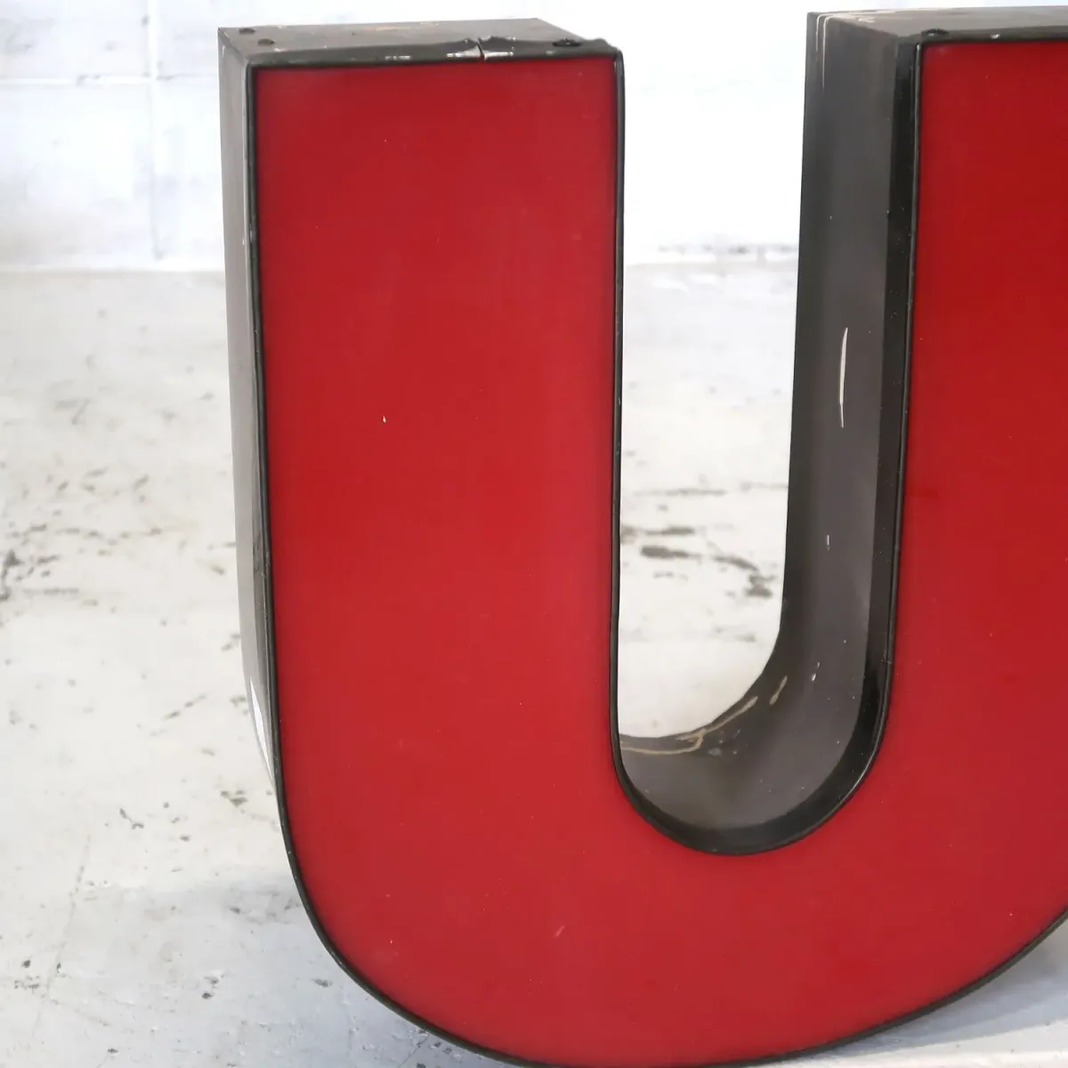 ビンテージ レターサイン U