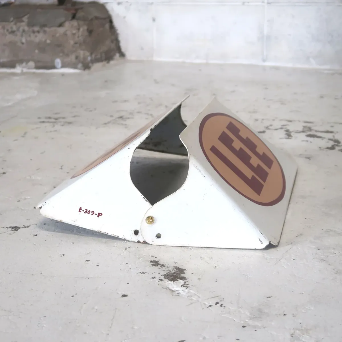 LEE ビンテージ タイヤディスプレイラック