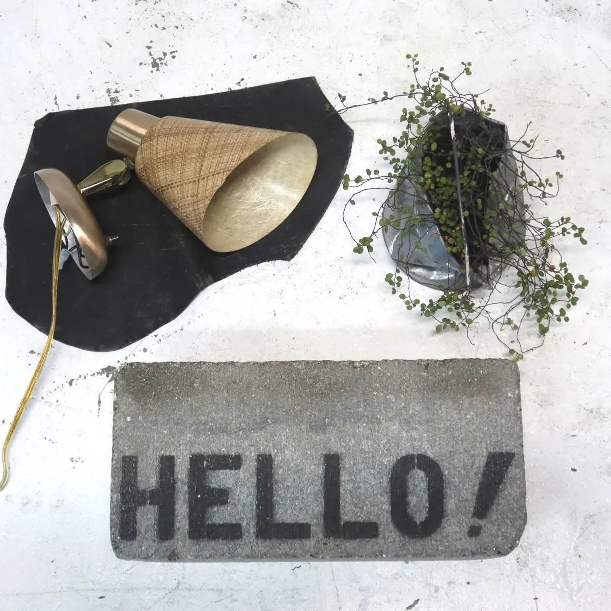 ミッドセンチュリー ファイバーブラケットランプ