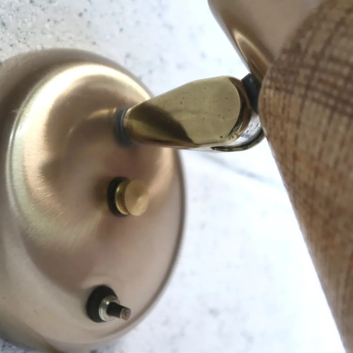 ミッドセンチュリー ファイバーブラケットランプ