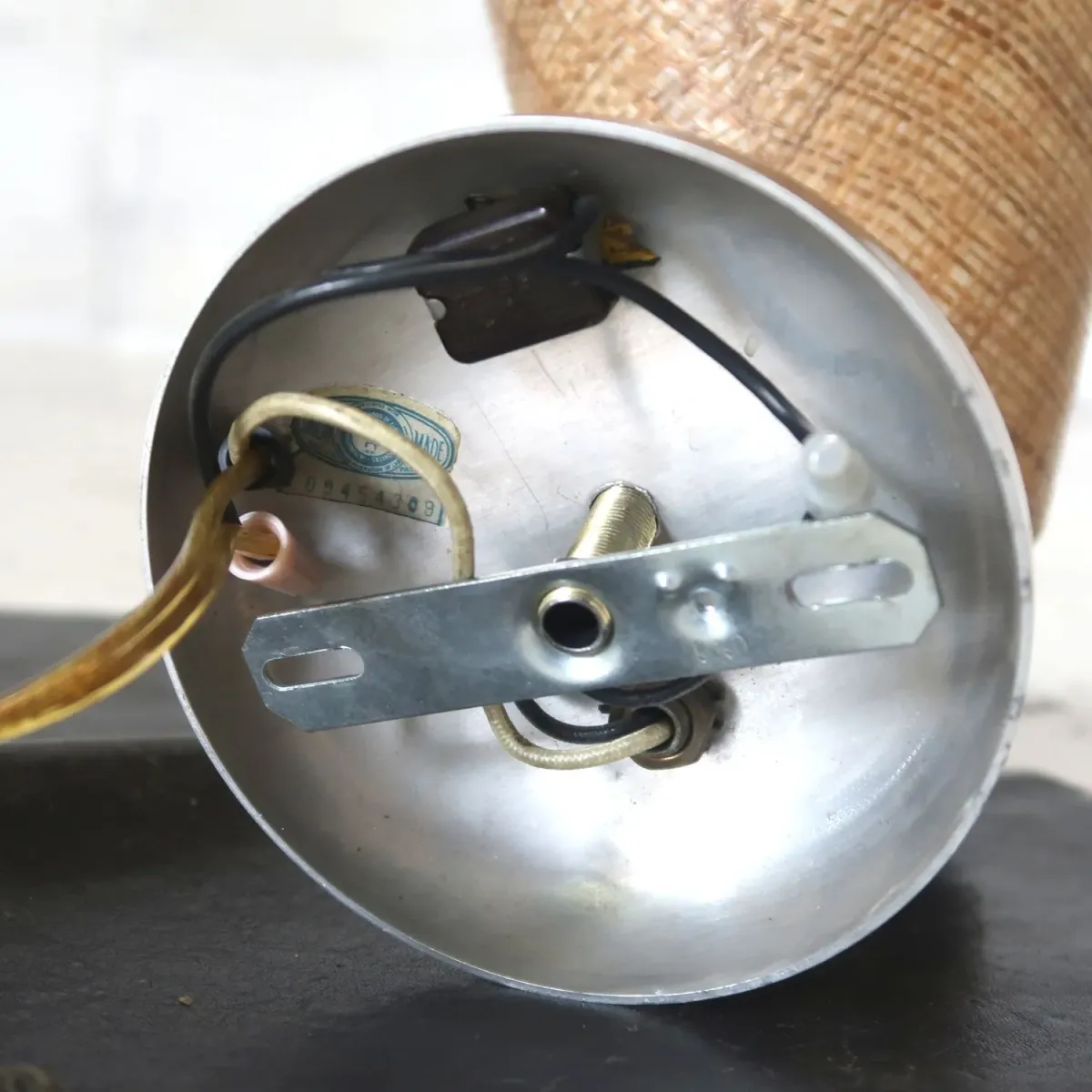 ミッドセンチュリー ファイバーブラケットランプ