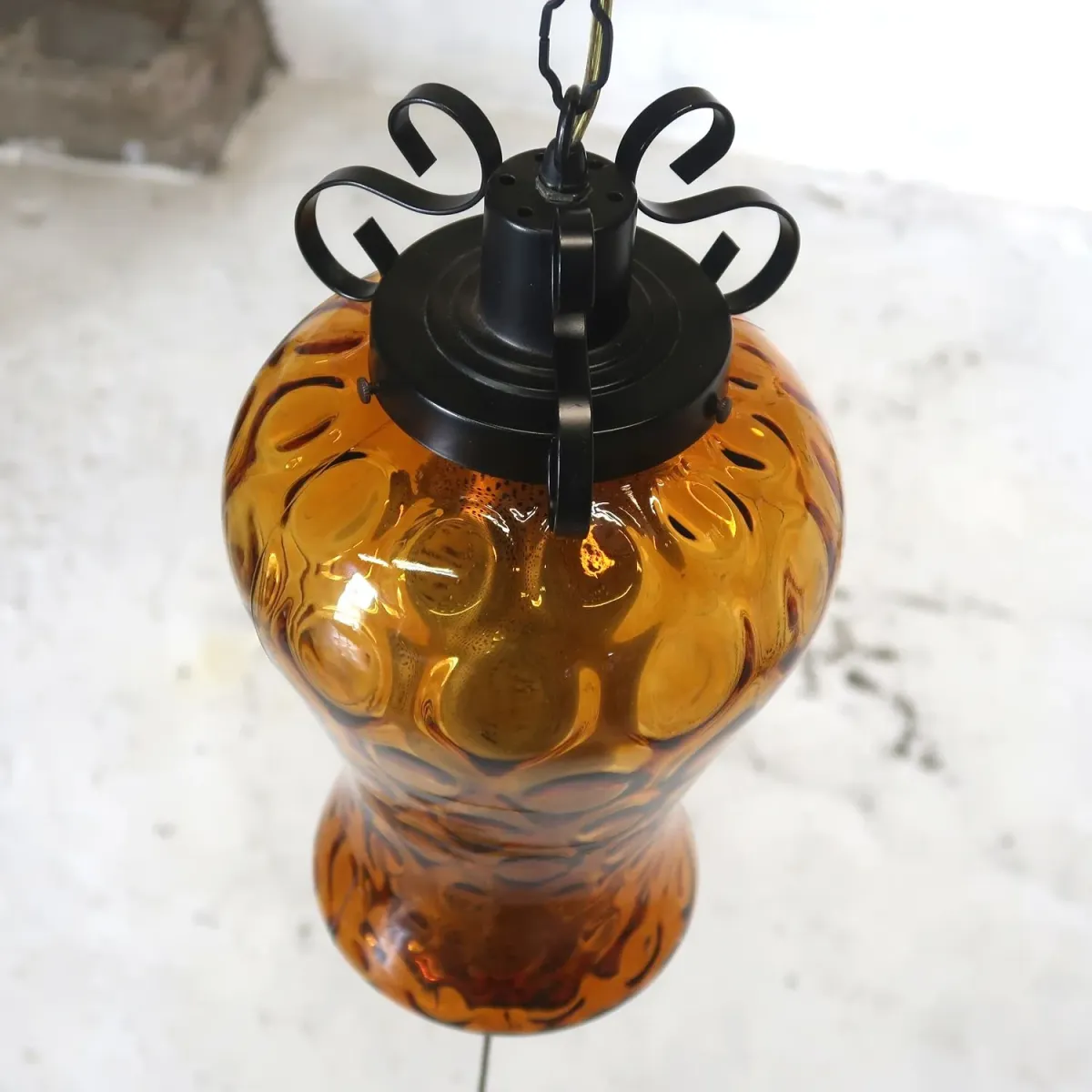 アンティーク アンバーガラス ペンダントランプ
