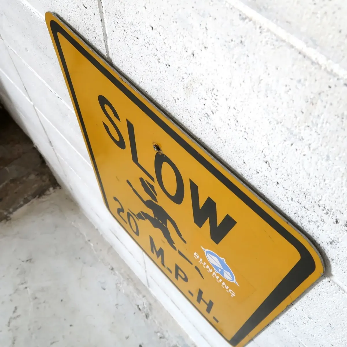 SLOW 20M.P.H. ビンテージ ロードサイン