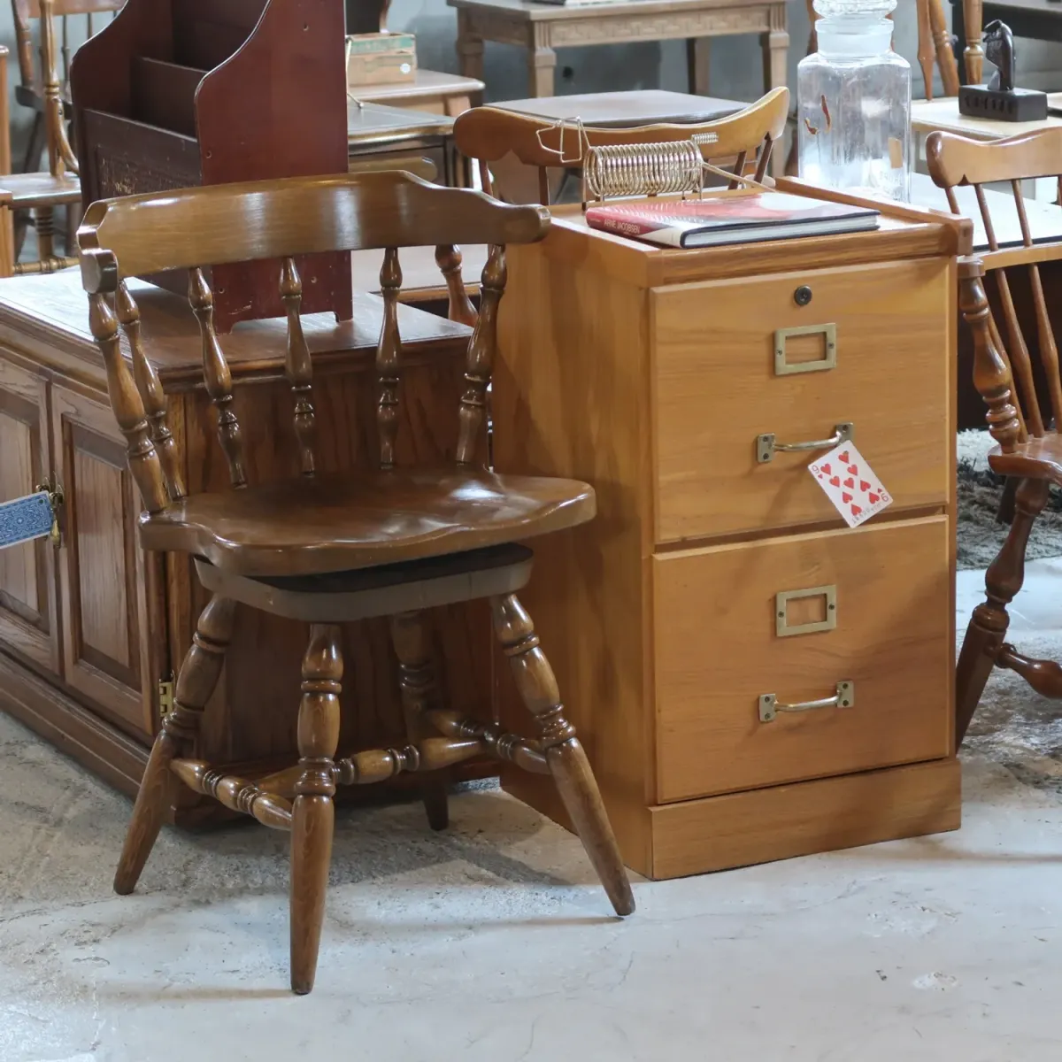 アンティーク ウッドチェア スイベル