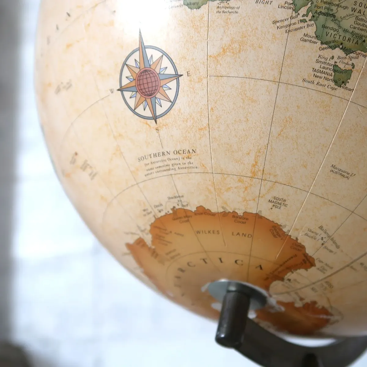 CRAM社 白地球儀 ホワイトオーシャン