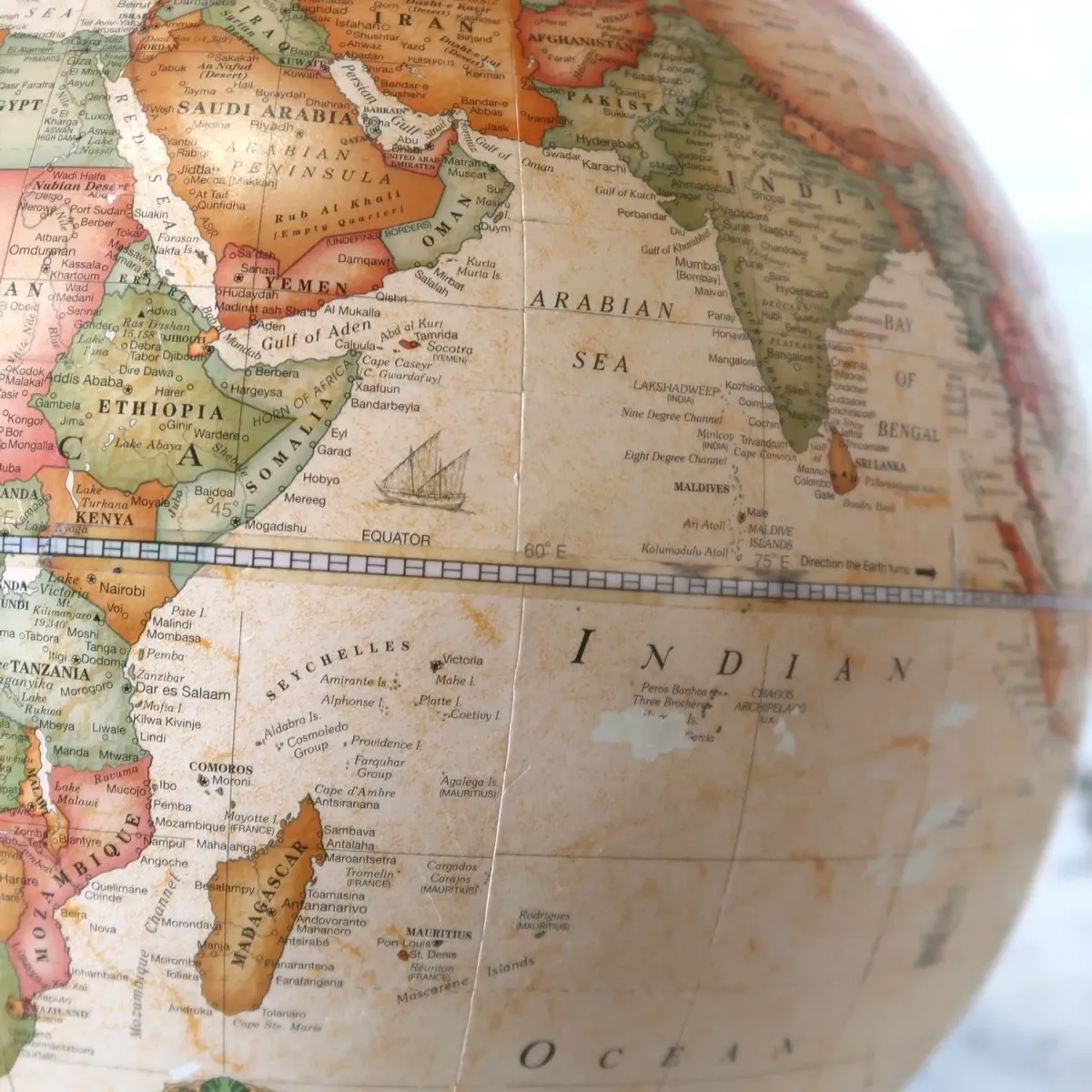 CRAM社 白地球儀 ホワイトオーシャン