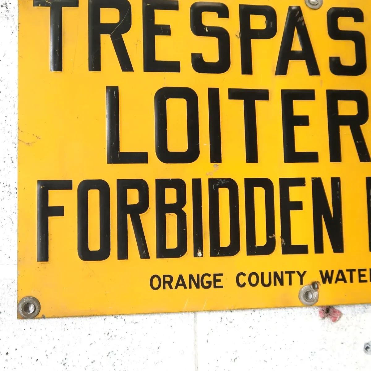 TRESPASSING FORBIDDEN ビンテージ メタルサイン