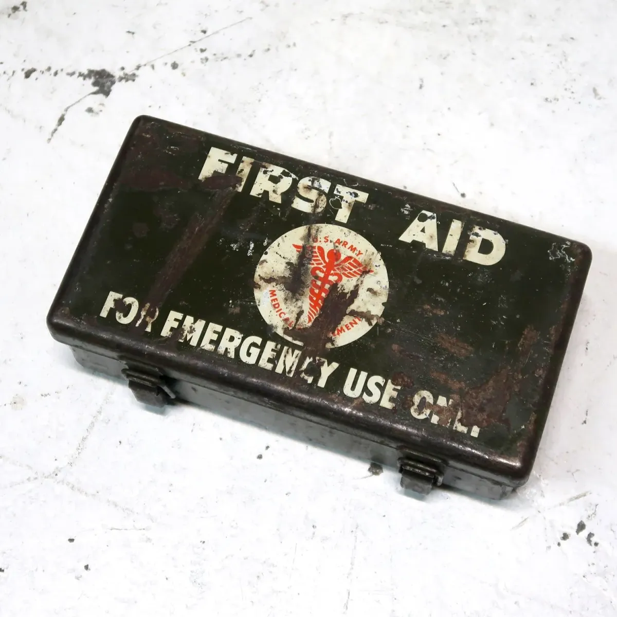 U.S. ARMY ビンテージ FIRST AID メタルボックス ミリタリー