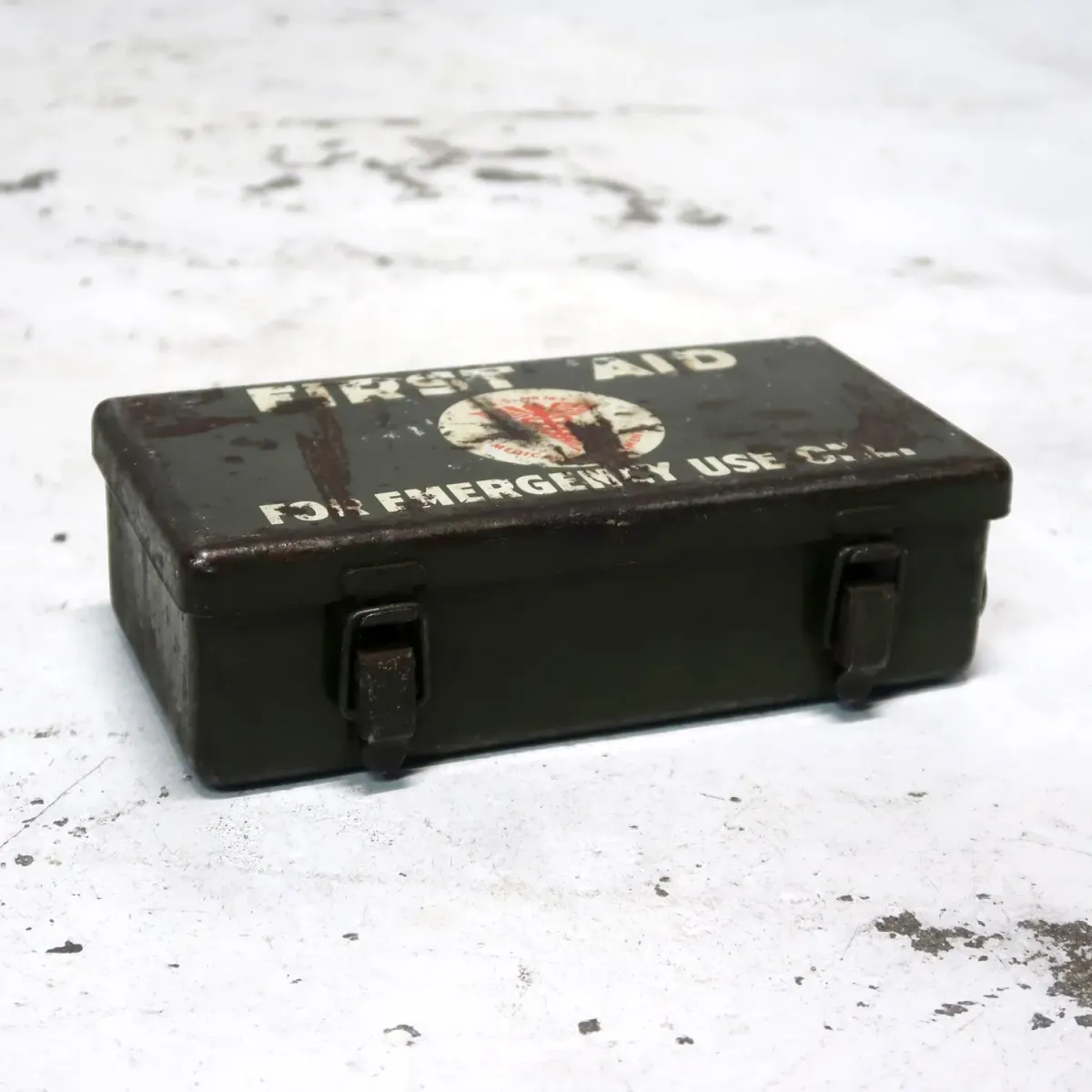 U.S. ARMY ビンテージ FIRST AID メタルボックス ミリタリー