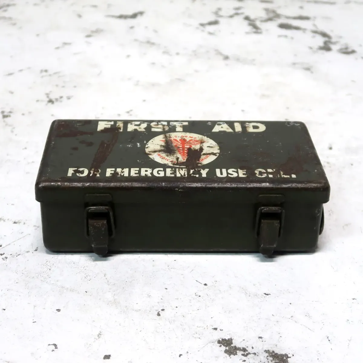 U.S. ARMY ビンテージ FIRST AID メタルボックス ミリタリー