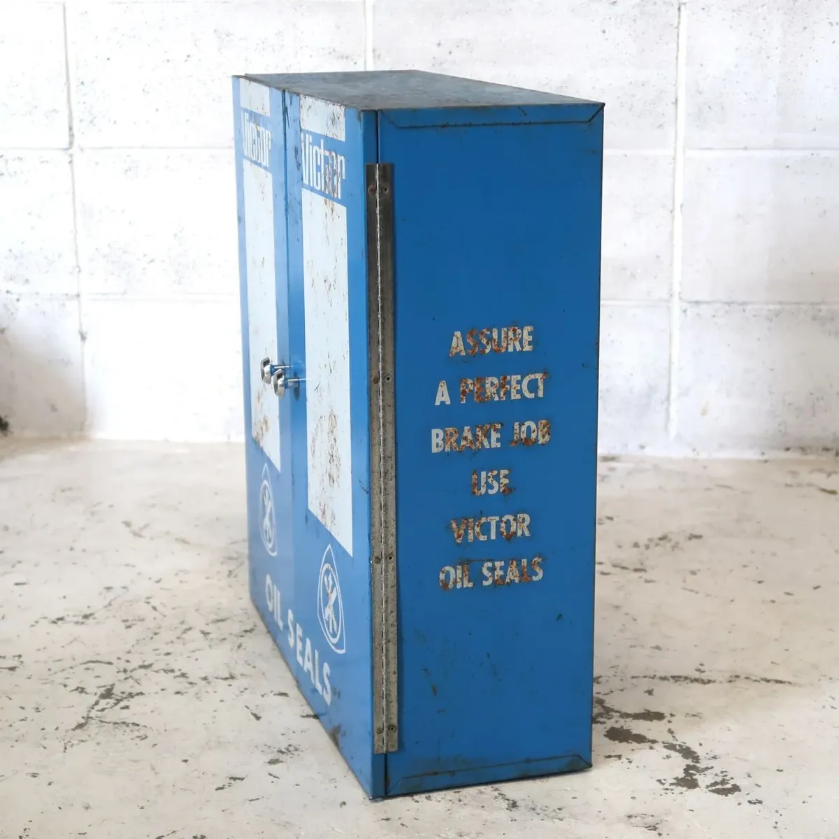 Victor ビンテージ パーツキャビネット