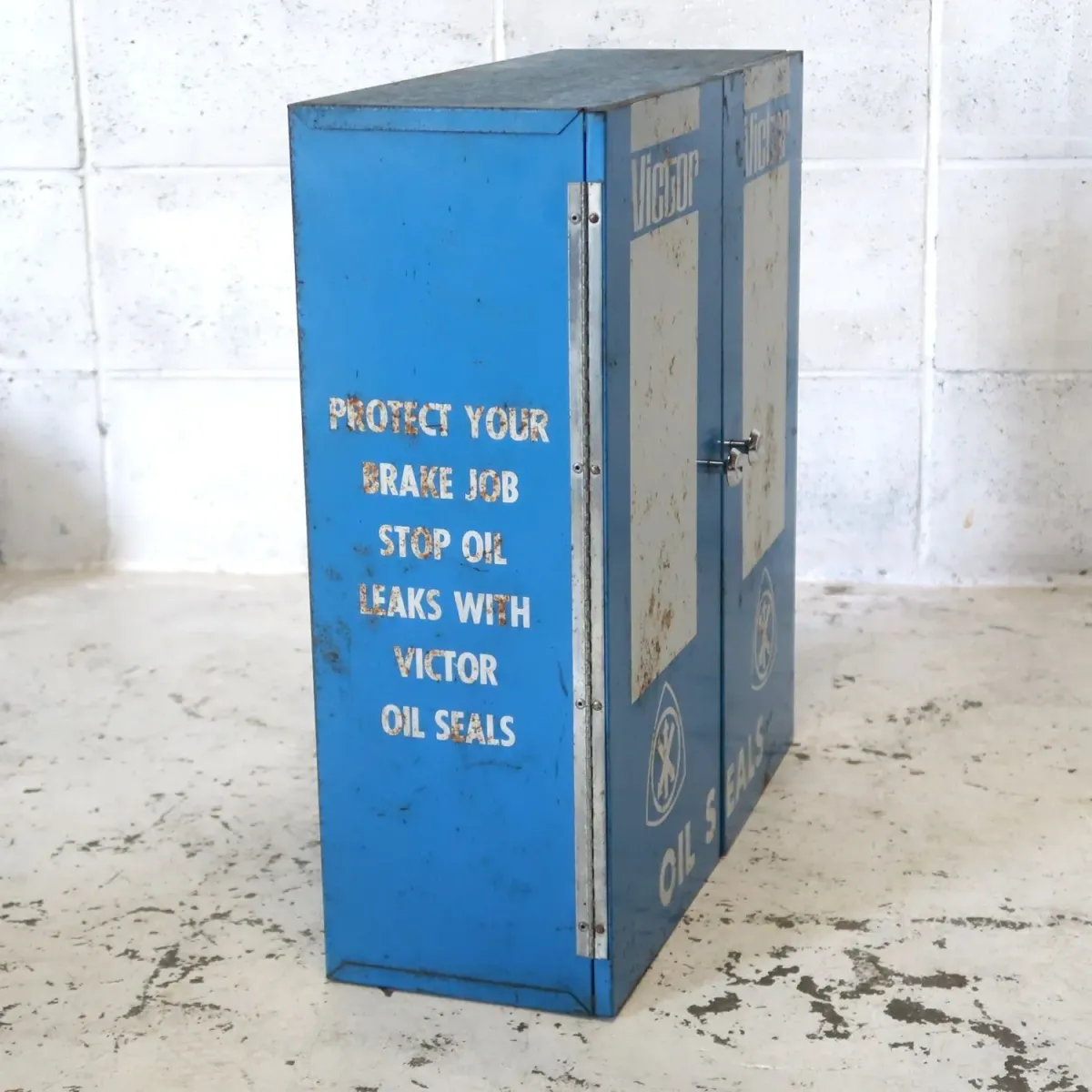 Victor ビンテージ パーツキャビネット