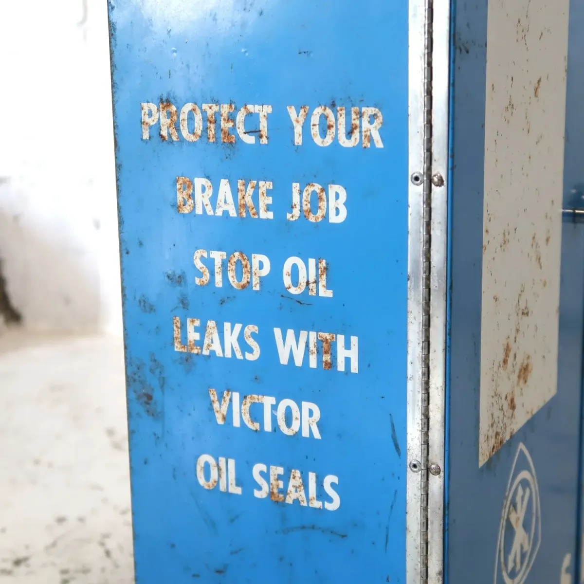 Victor ビンテージ パーツキャビネット