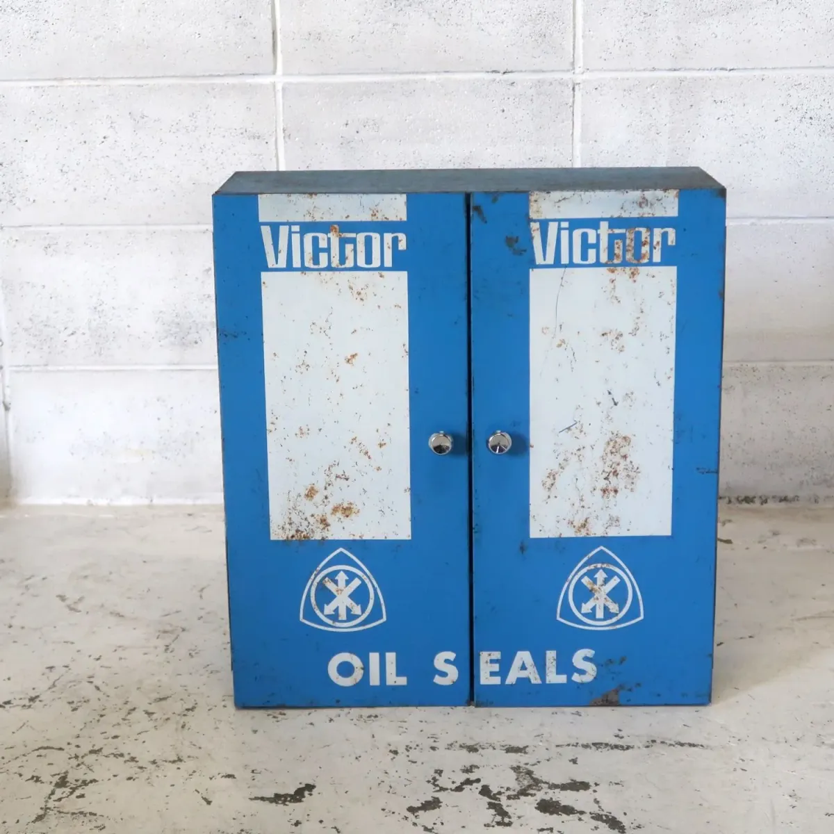 Victor ビンテージ パーツキャビネット