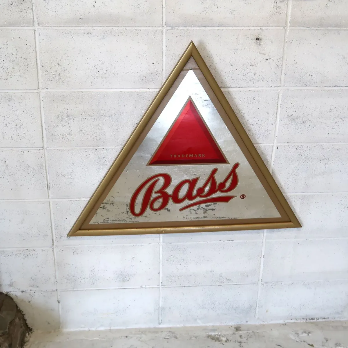 Bass パブミラー