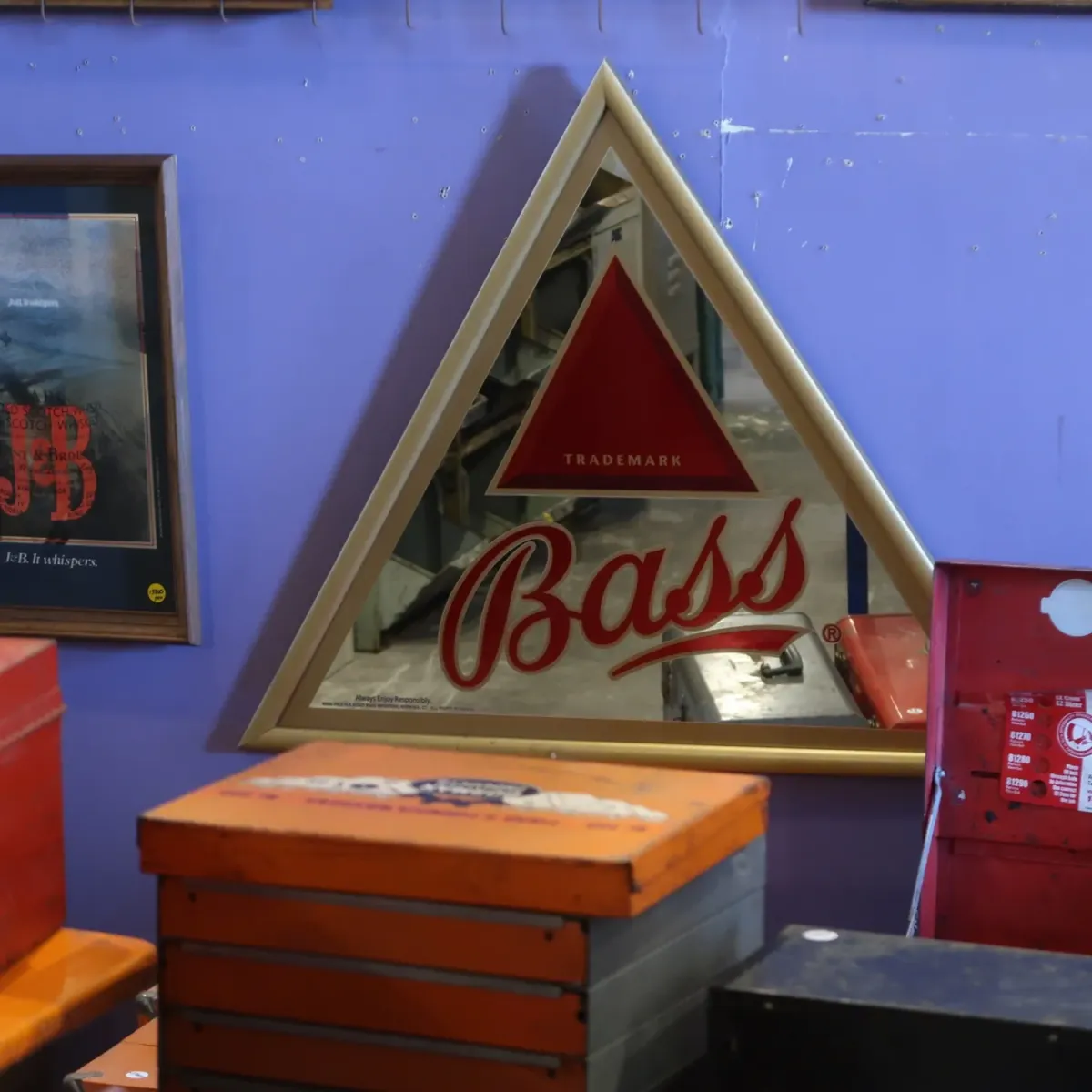 Bass パブミラー