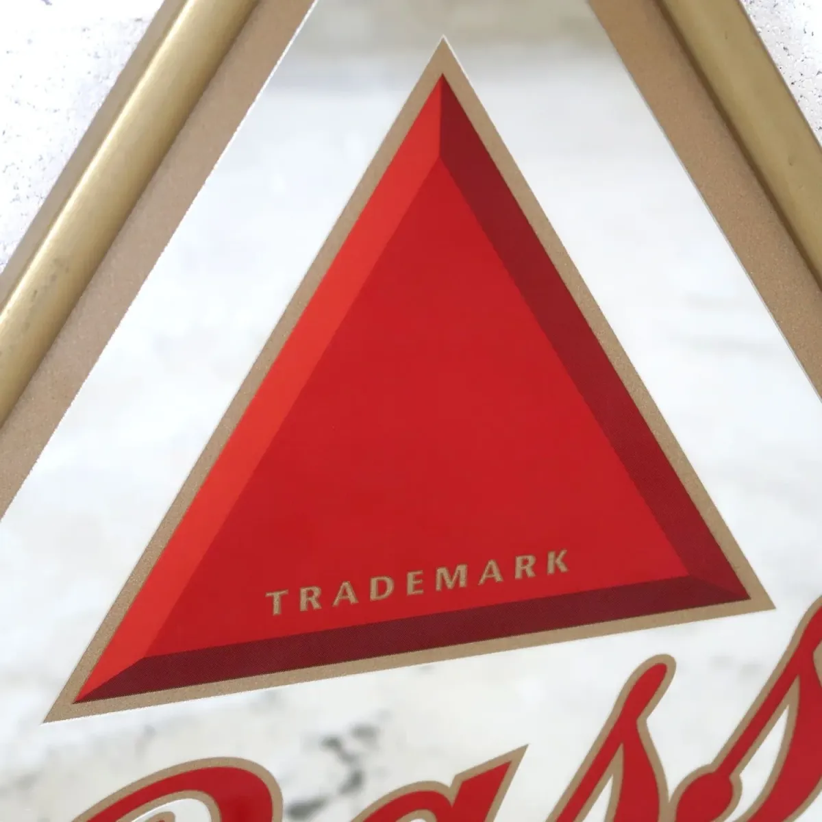 Bass パブミラー