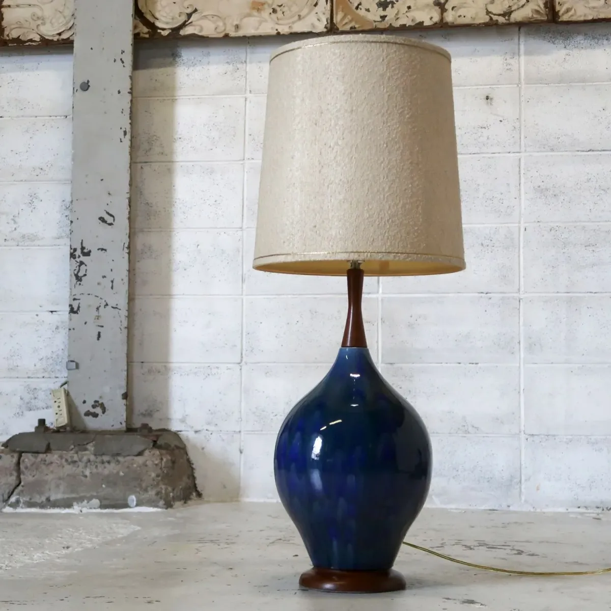 ミッドセンチュリー セラミックベース テーブルランプ