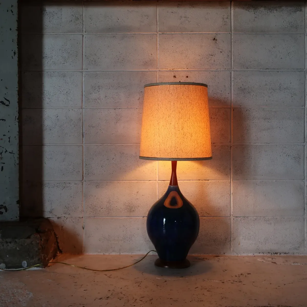 ミッドセンチュリー セラミックベース テーブルランプ
