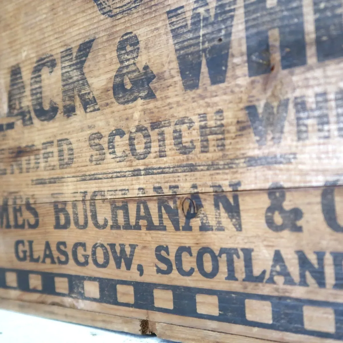 BLACK & WHITE ビンテージ ウッドボックス