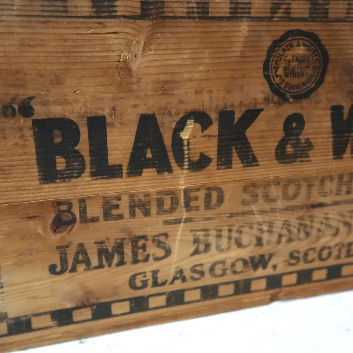 BLACK & WHITE ビンテージ ウッドボックス