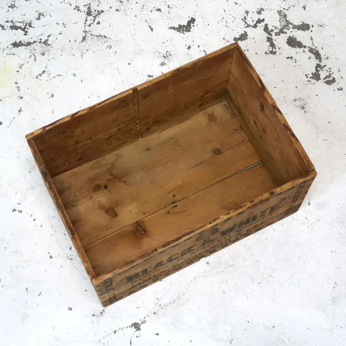 BLACK & WHITE ビンテージ ウッドボックス