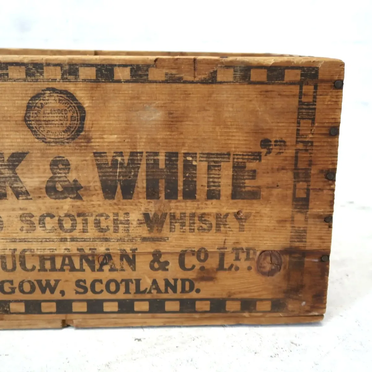 BLACK & WHITE ビンテージ ウッドボックス