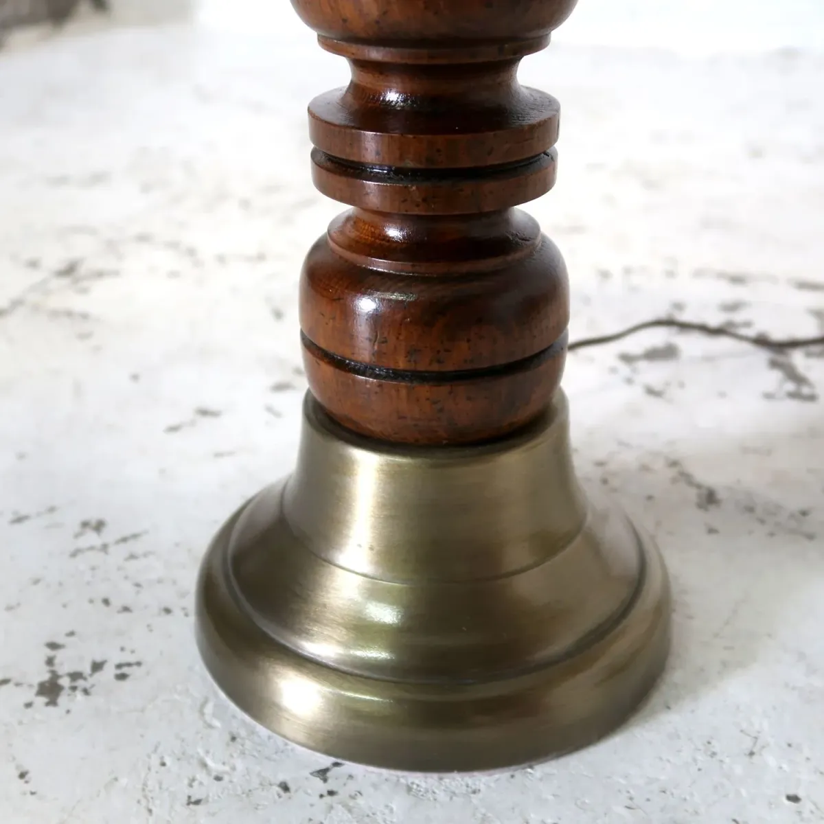 アンティーク モダンデザイン テーブルランプ