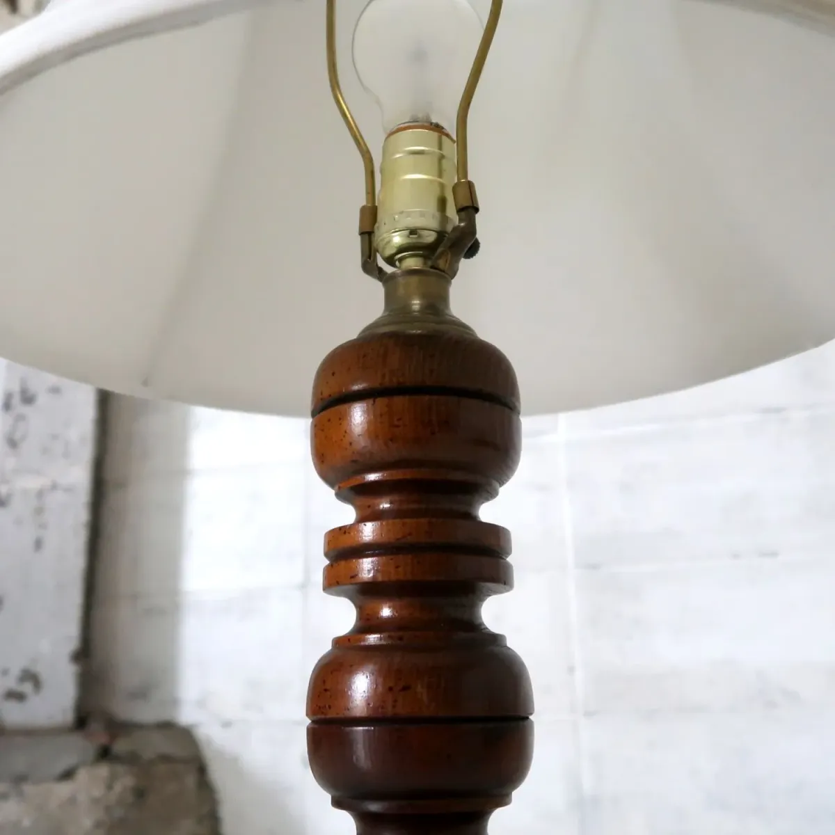 アンティーク モダンデザイン テーブルランプ