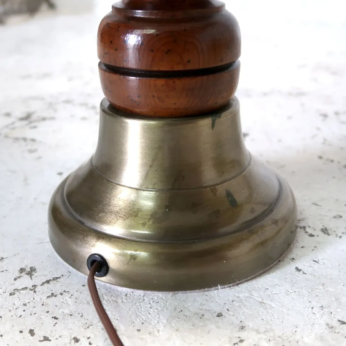 アンティーク モダンデザイン テーブルランプ