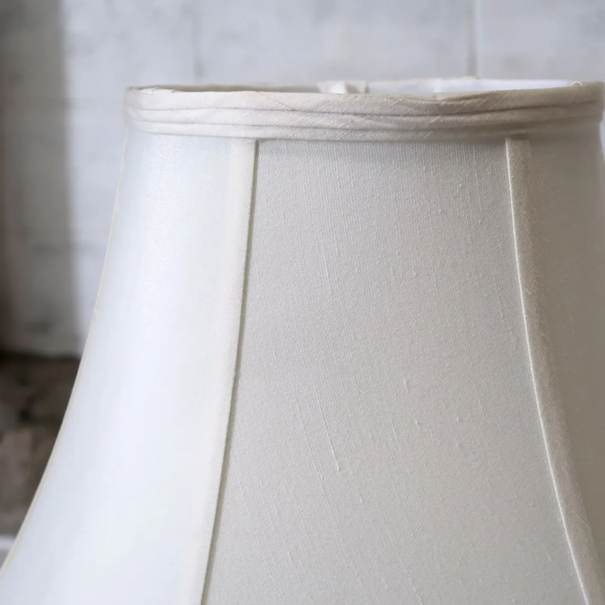 アンティーク モダンデザイン テーブルランプ