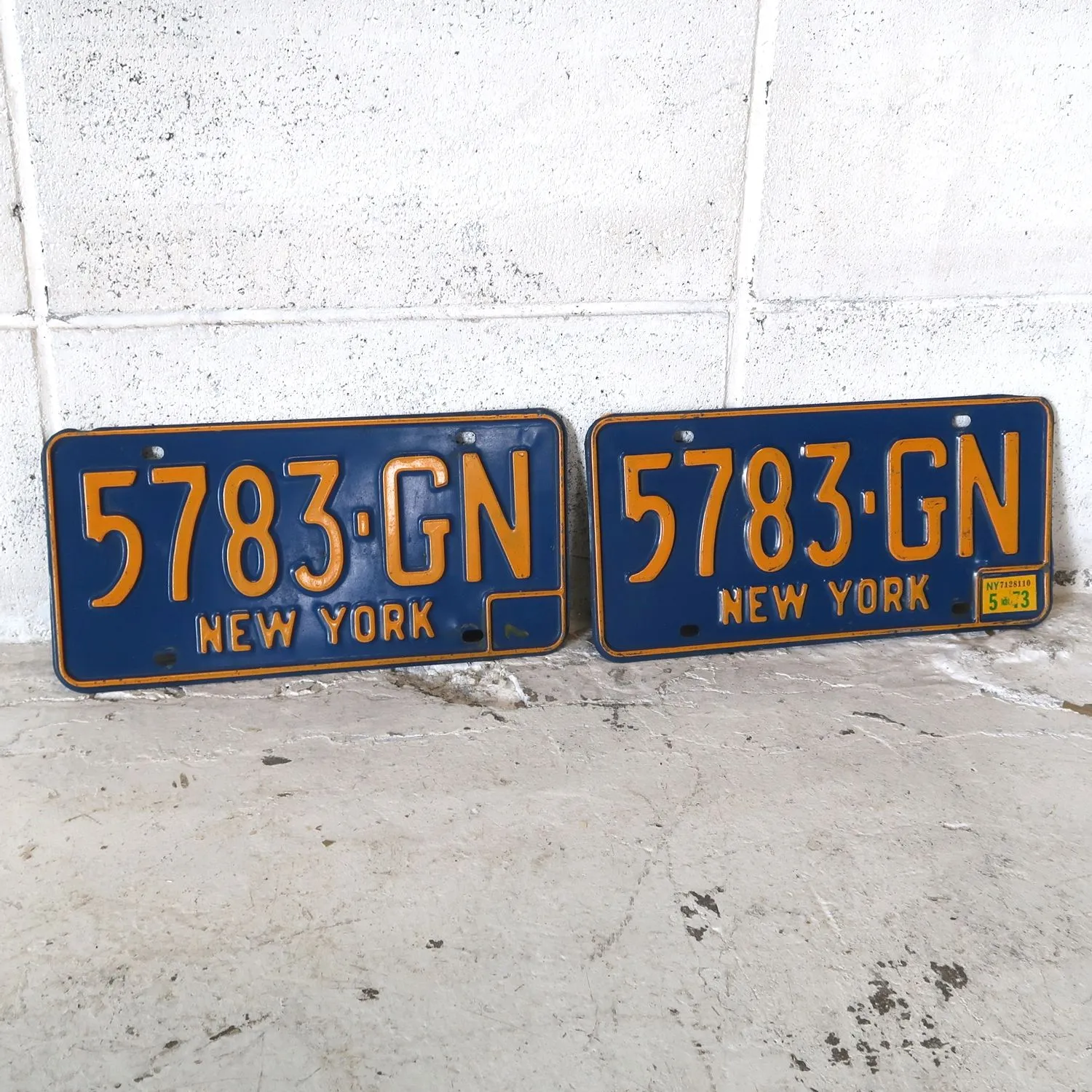 NEW YORK ビンテージ ナンバープレート ペア ｜ glow ANTIQUES