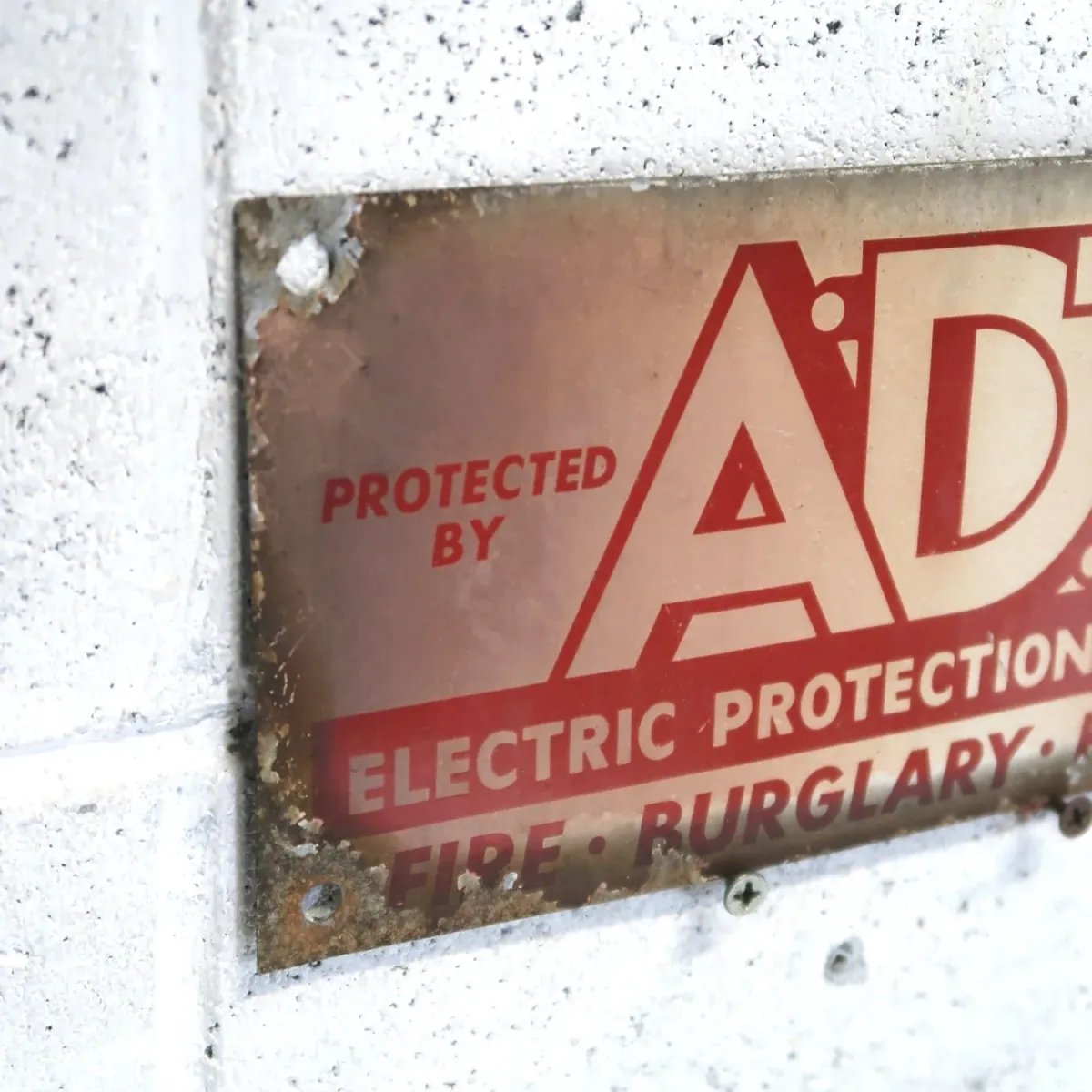 ADT ビンテージ メタルサイン