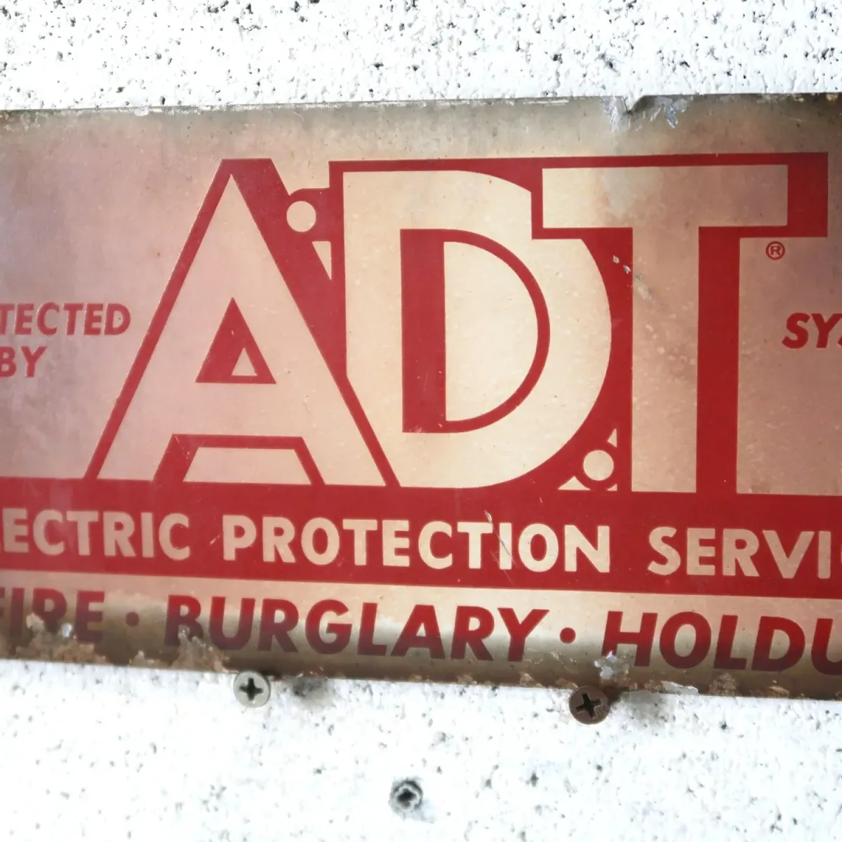 ADT ビンテージ メタルサイン