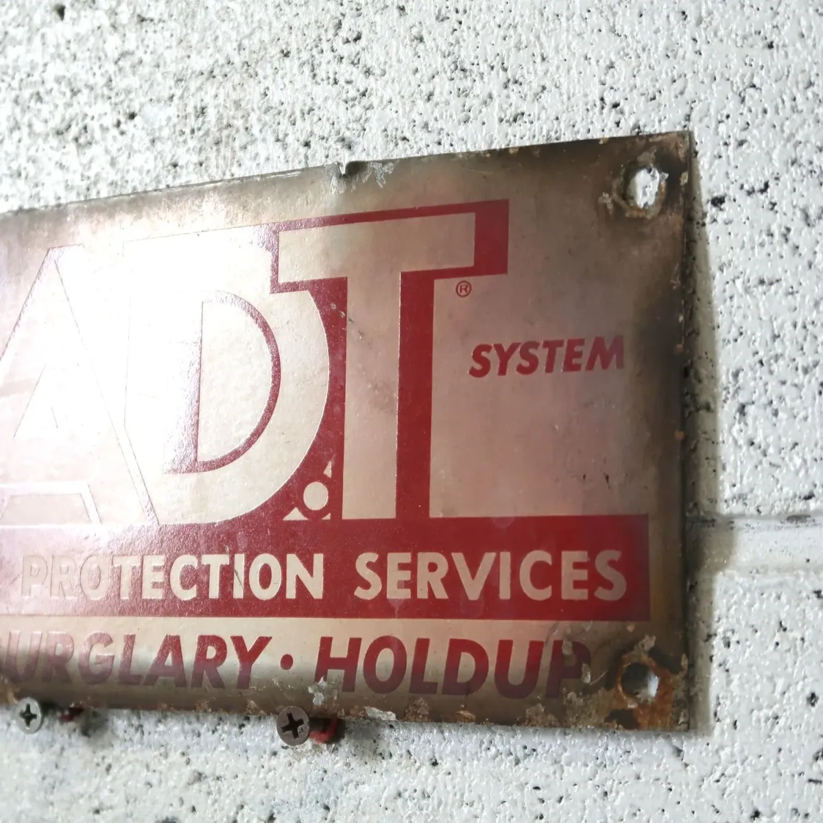 ADT ビンテージ メタルサイン