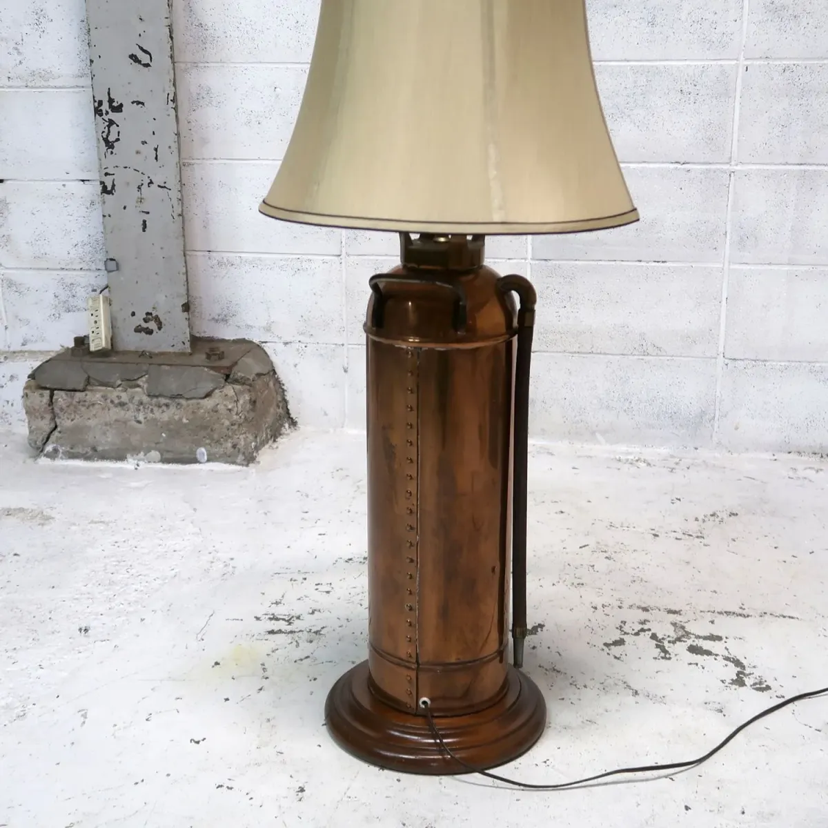 アンティーク 消火器 カスタムランプ