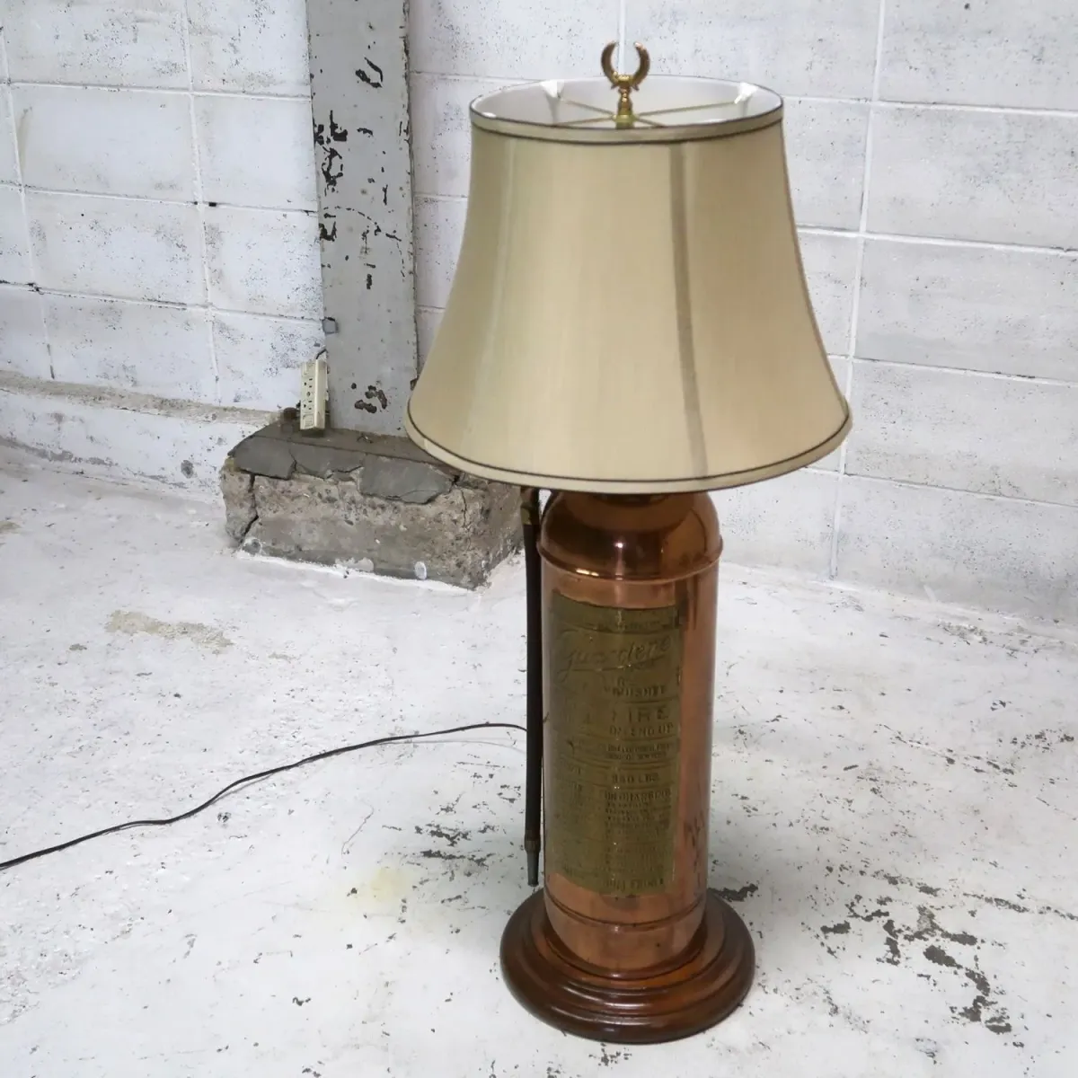 アンティーク 消火器 カスタムランプ