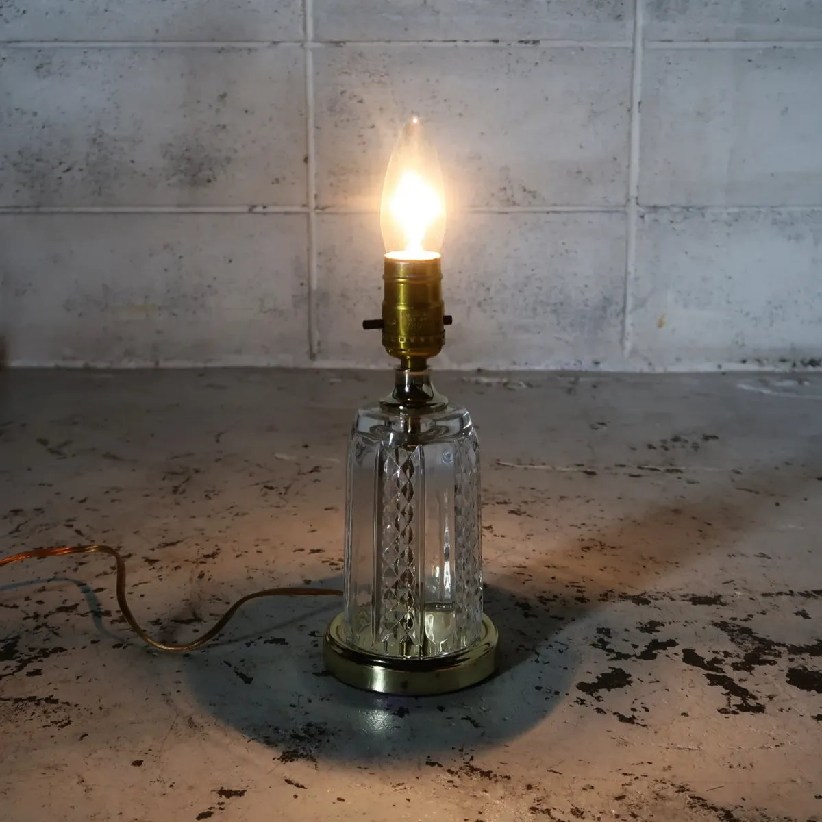 アンティーク ガラスベース テーブルランプ