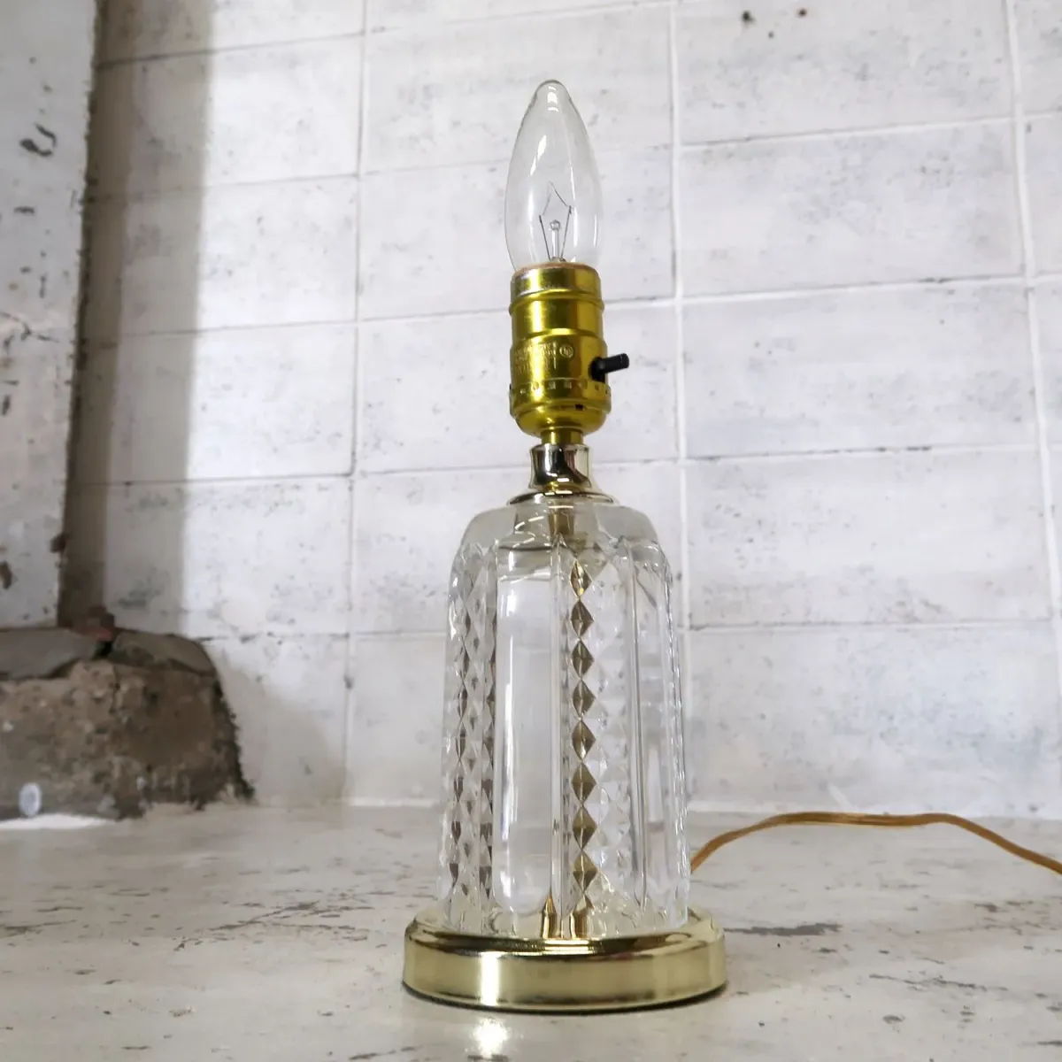 アンティーク ガラスベース テーブルランプ