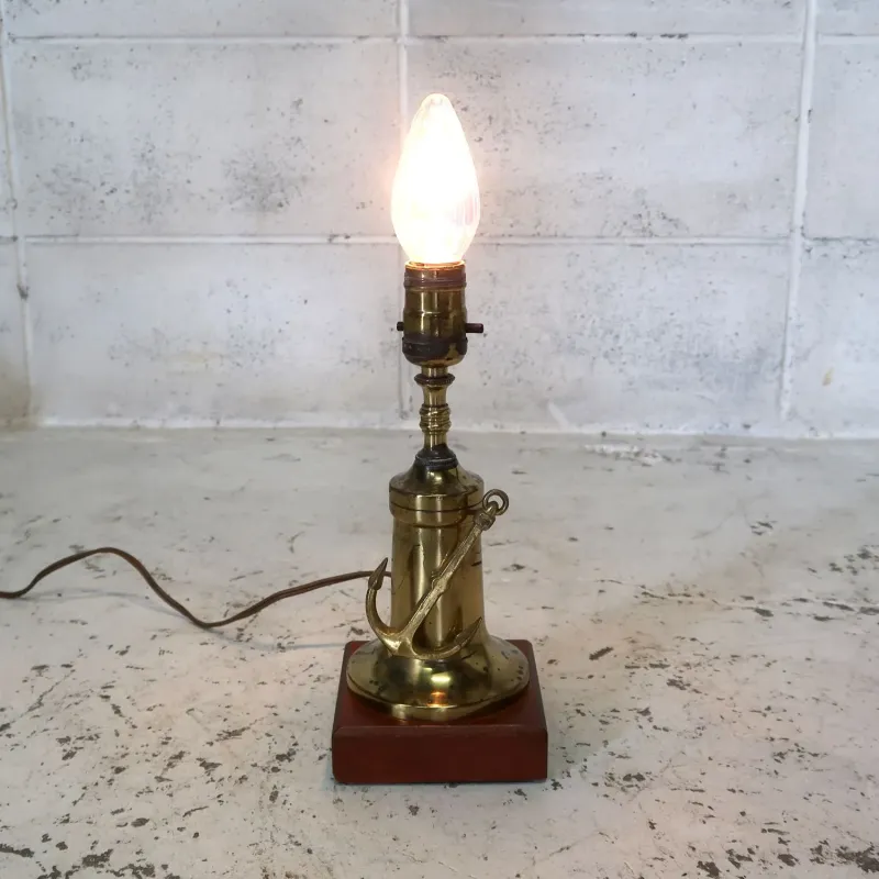 アンティーク メタルデザイン テーブルランプ アンカーモチーフ