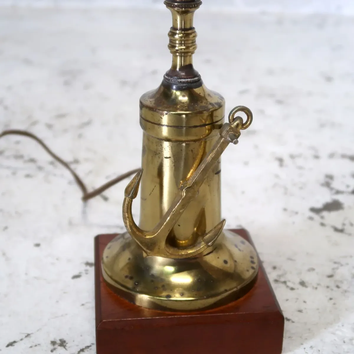 アンティーク メタルデザイン テーブルランプ アンカーモチーフ