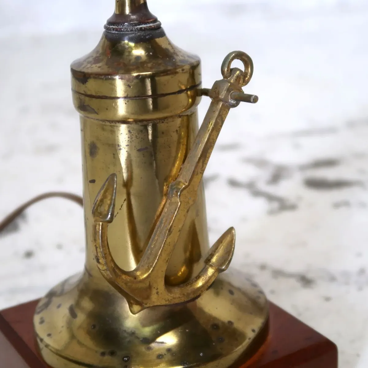 アンティーク メタルデザイン テーブルランプ アンカーモチーフ