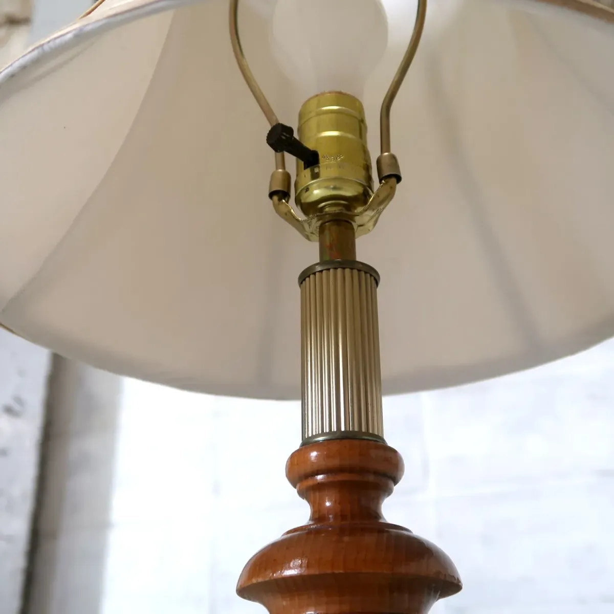 アンティーク モダンデザイン テーブルランプ