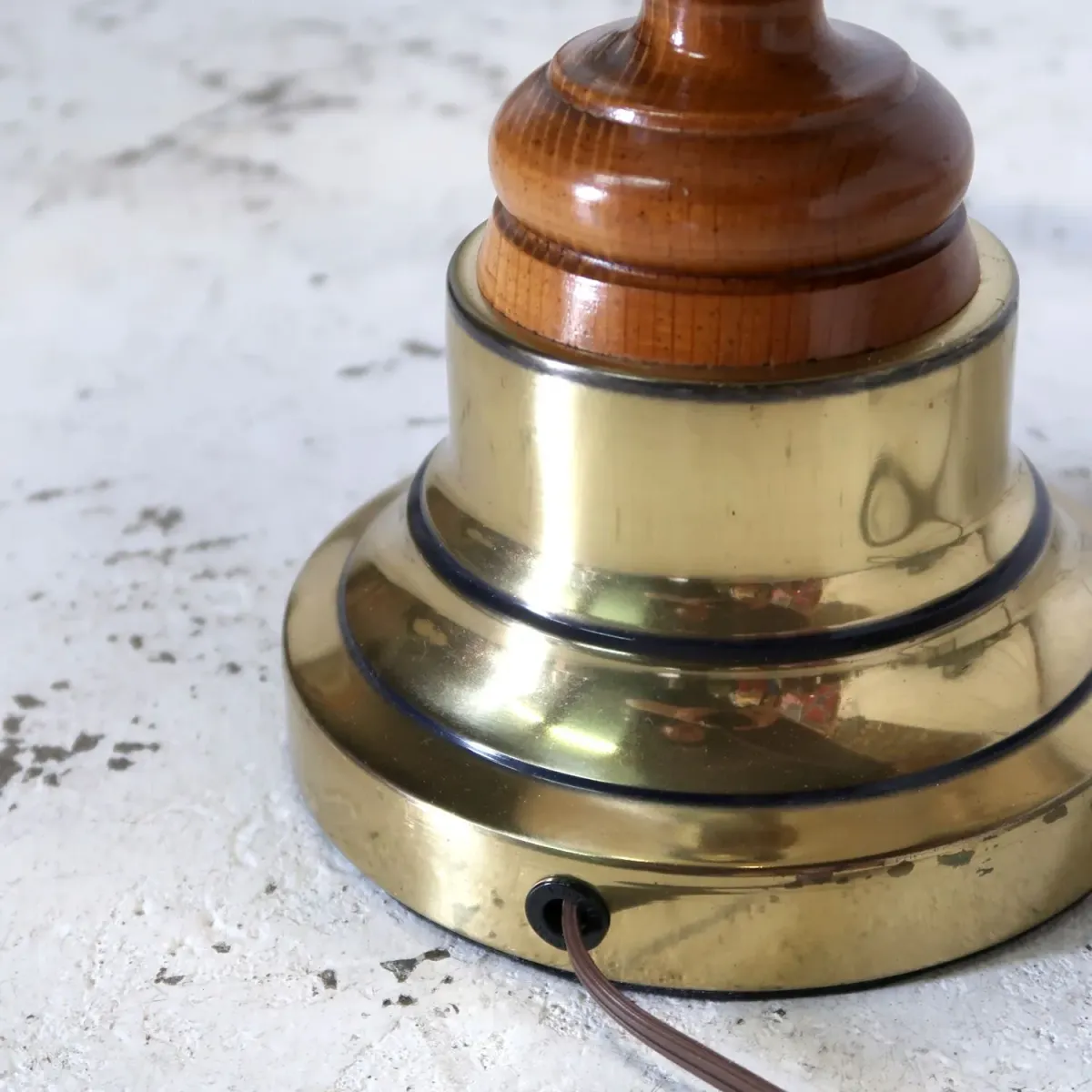 アンティーク モダンデザイン テーブルランプ