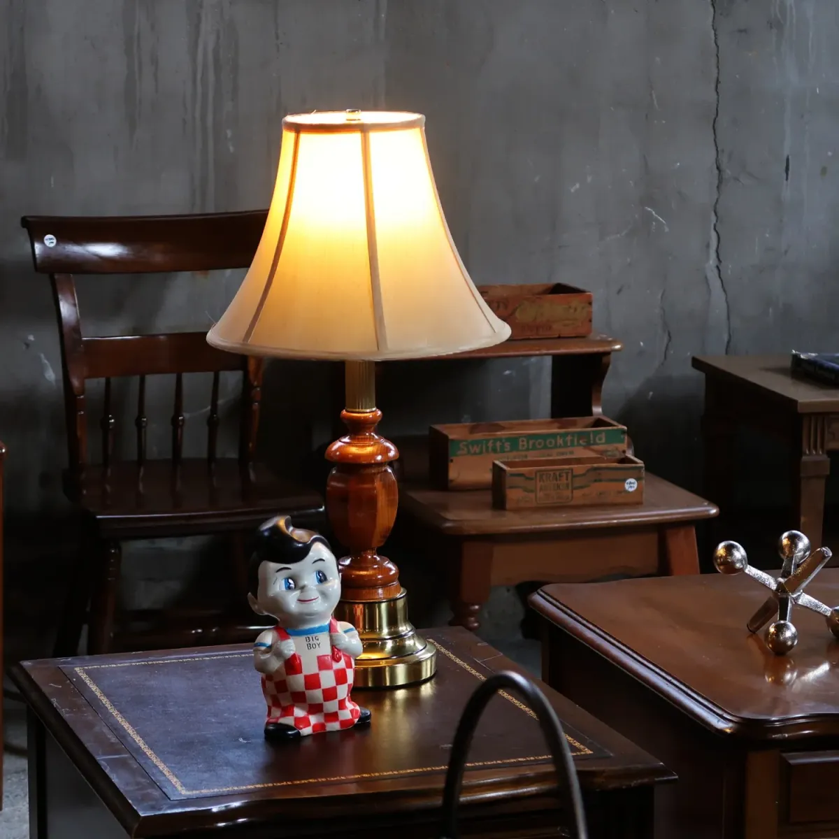 アンティーク モダンデザイン テーブルランプ