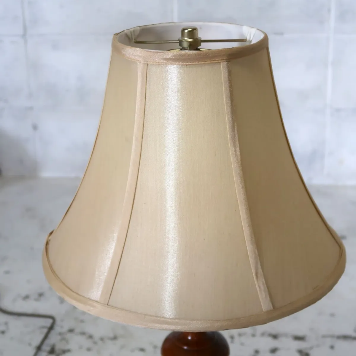 アンティーク モダンデザイン テーブルランプ