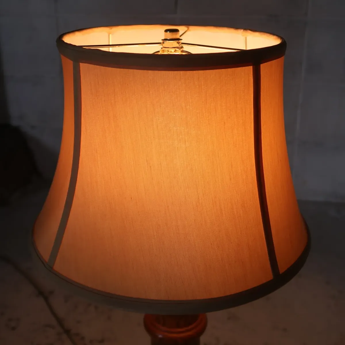 アンティーク ウッドベース テーブルランプ