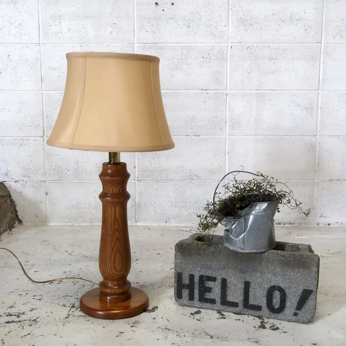 アンティーク ウッドベース テーブルランプ