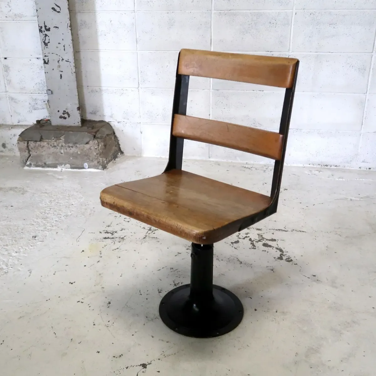 20's～ アンティーク スクールチェア