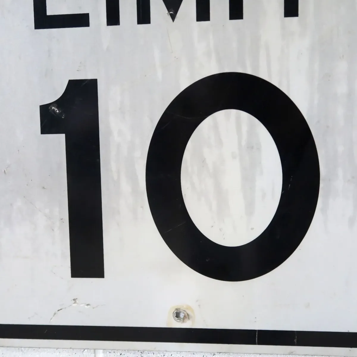 ロードサイン SPEED LIMIT 10
